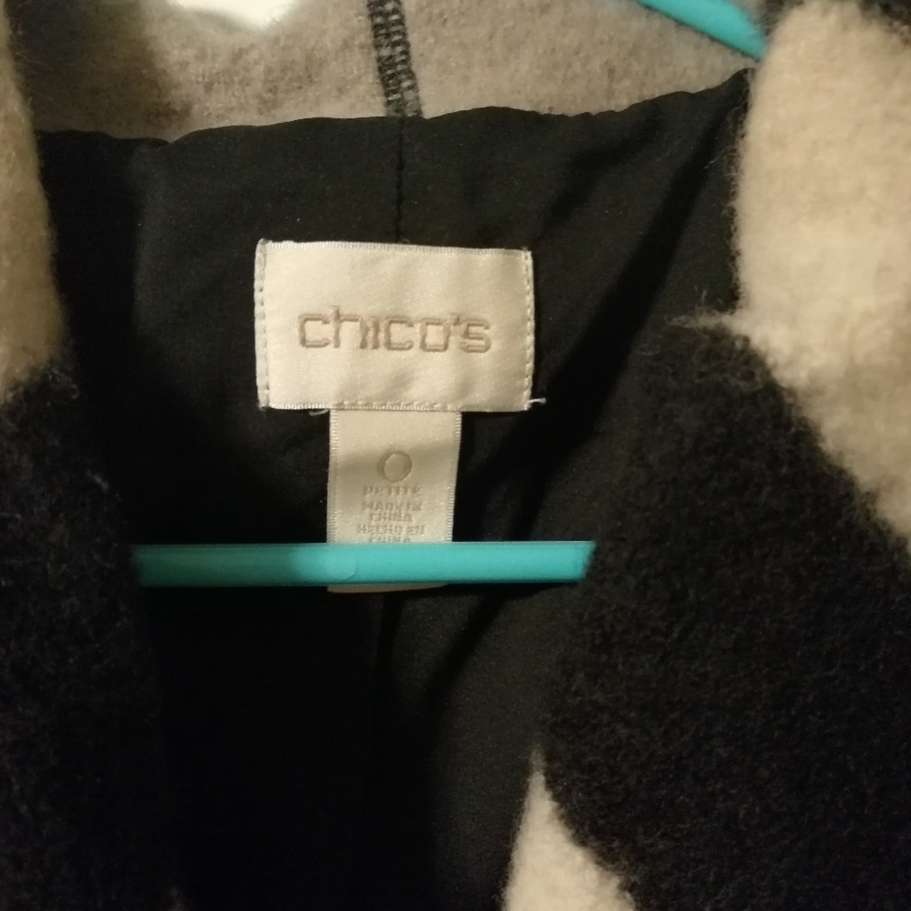 Chicos - Picture 2 of 4